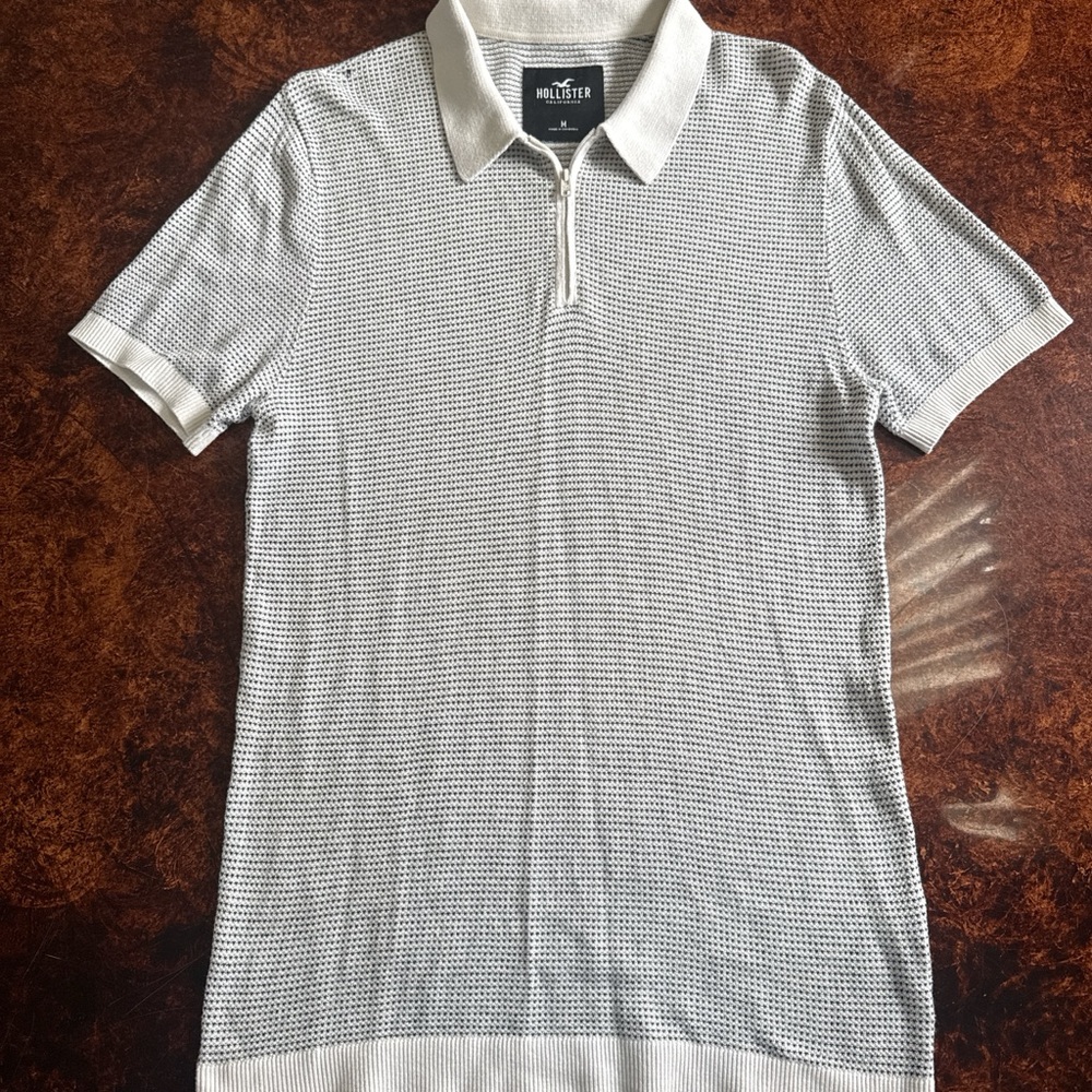 Hollister White Short-Sleeve Zip Polo